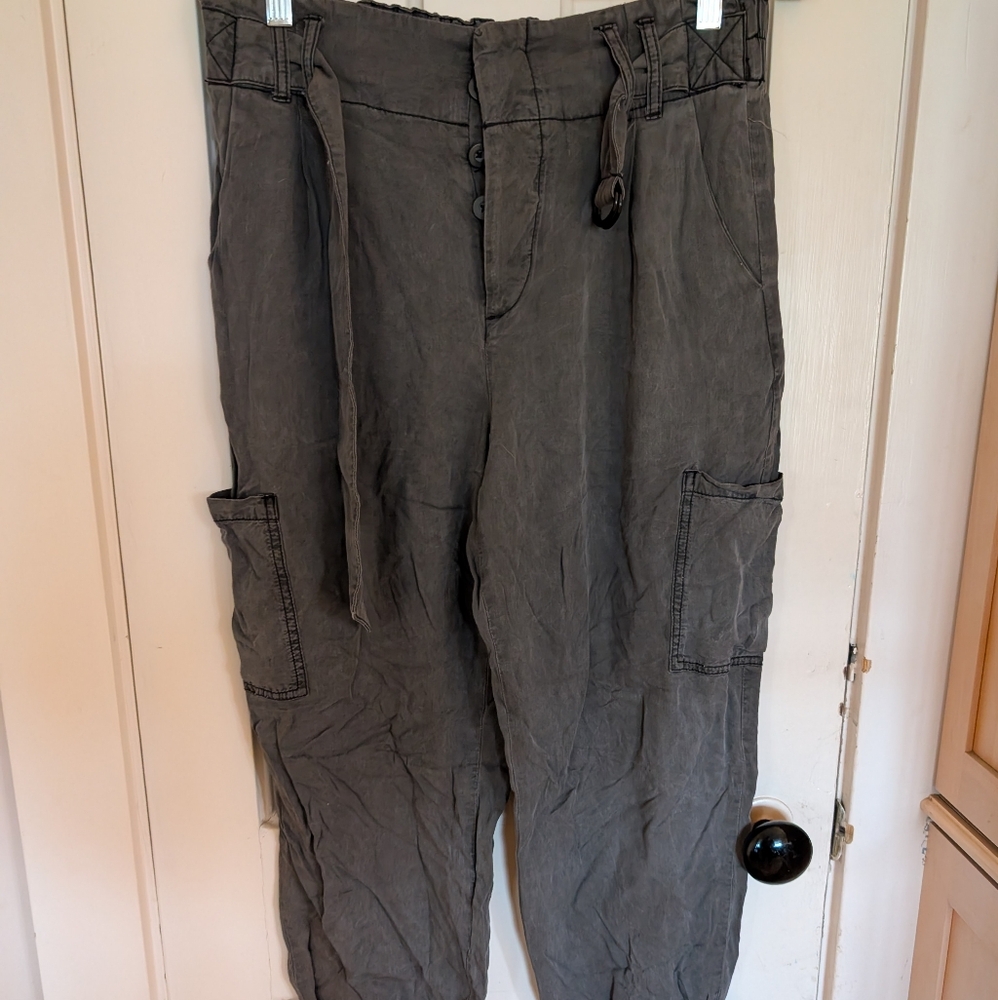 Free People Cargo Pants - Gray size 4